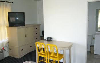 Surrey Motel Ottawa Bagian luar foto